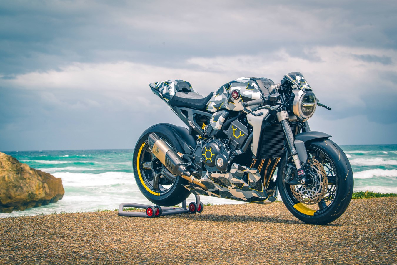 The ‘CB1000R-adical’ - By: Gannet Design and Fuhrer Moto, Switzerland